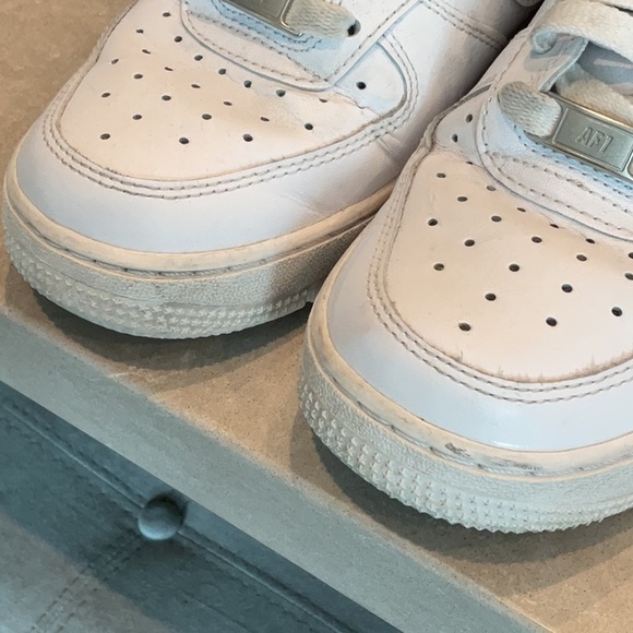 Nike Air Force 1 Shoes - Picture 10 of 14